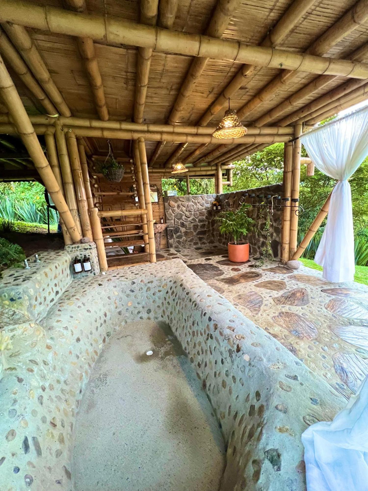 La Herradura Lodge Santa Rosa de Cabal Bagian luar foto
